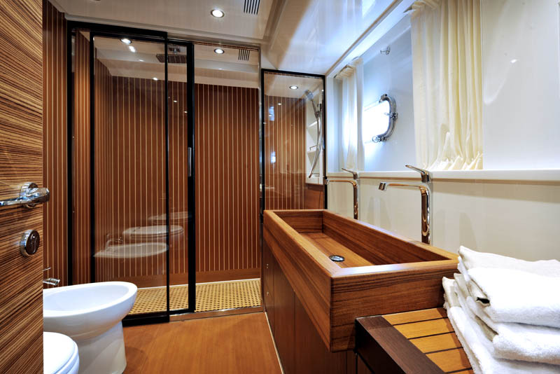 Sarnico Grande - Yacht - Restroom